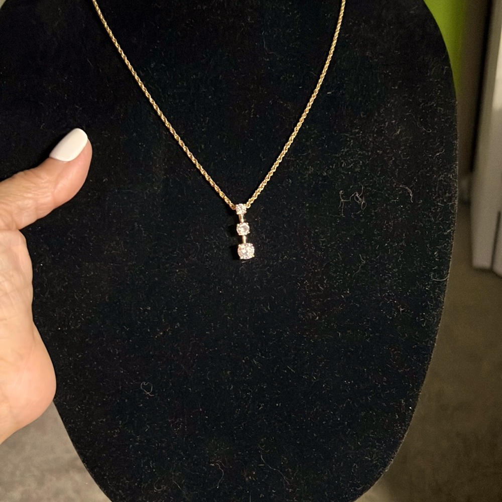 Yea beautiful set of necklace and earrings custom jewelry Bride Set